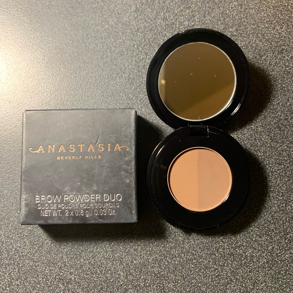 Anastasia Beverly Hills Brow Powder DUO in “EBONY”